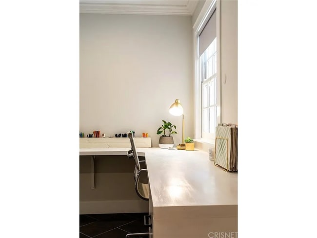 Building Photo - 12807 Milbank St