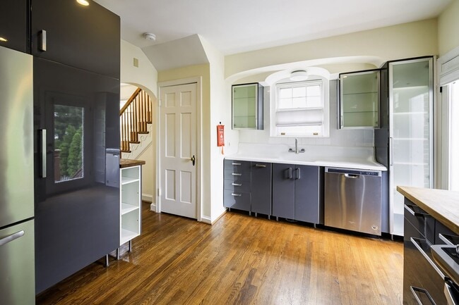 Building Photo - NW DC - Timeless Elegance Meets Modern Comfort in AU Park (with Pool!)