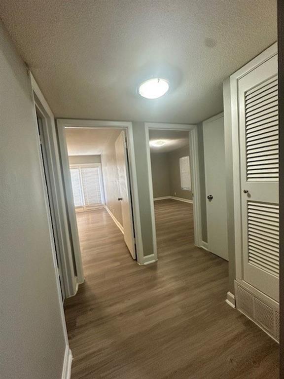 Building Photo - 2520 Longview St