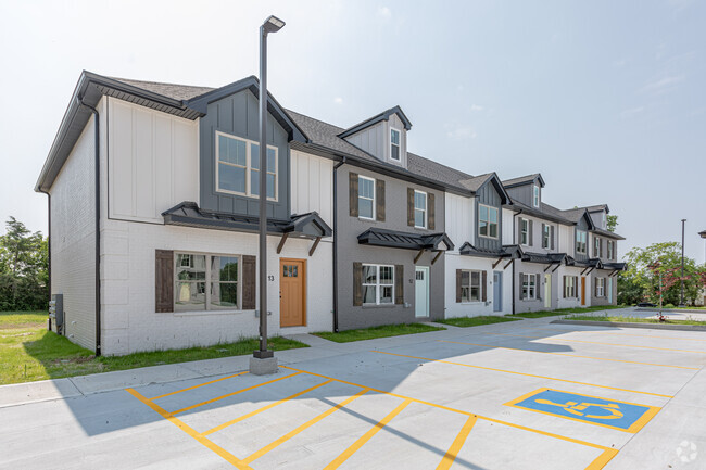 Building Photo - Cedar City Townhomes