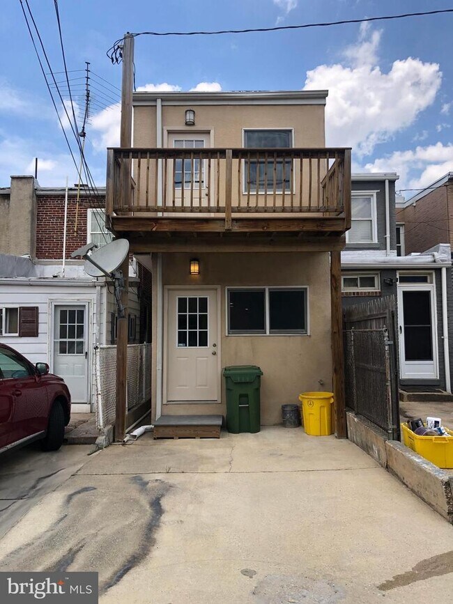 Building Photo - 111 E Randall St