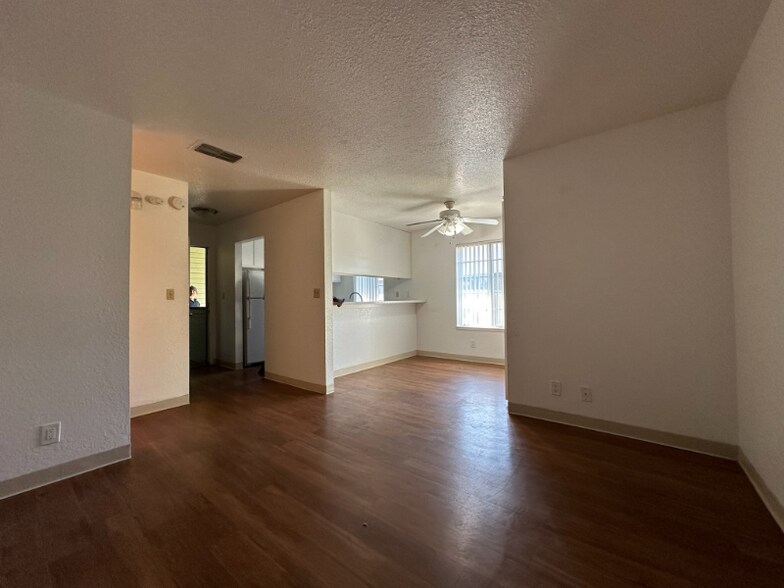 Building Photo - 5421 El Camino Ave