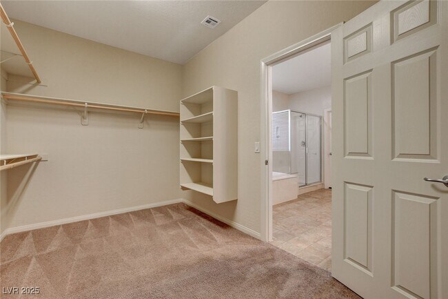 Building Photo - 484 Punto Vallata Dr