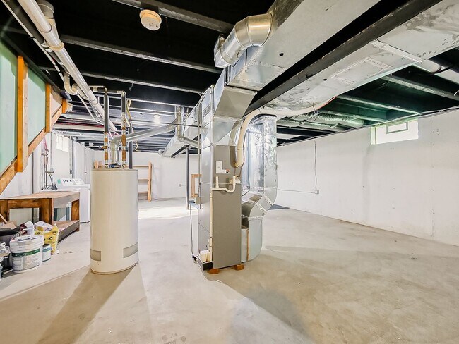 Building Photo - 49 Oakhill St