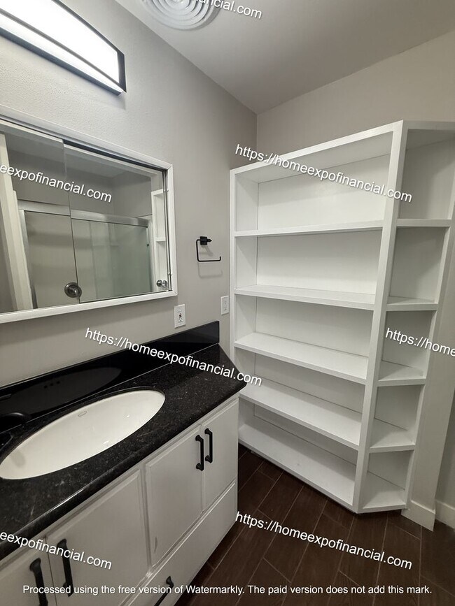 Building Photo - Nice Home For Rent