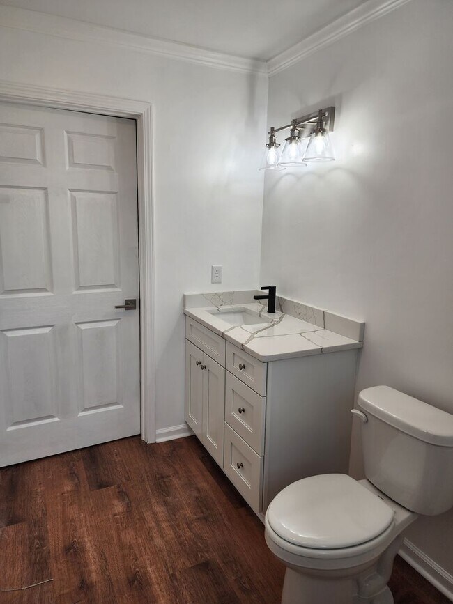 Building Photo - WATERFRONT ON WATSON BAYOU