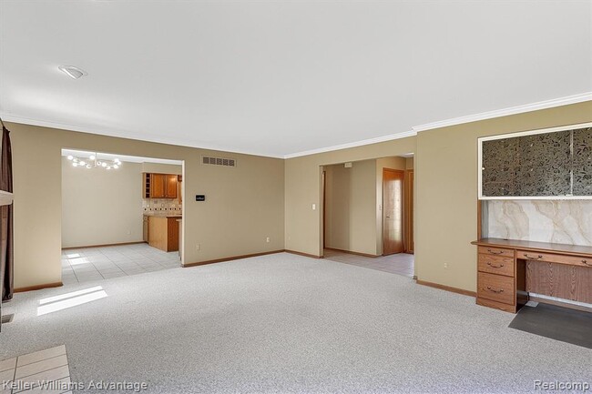 Building Photo - 40051 Finley Dr