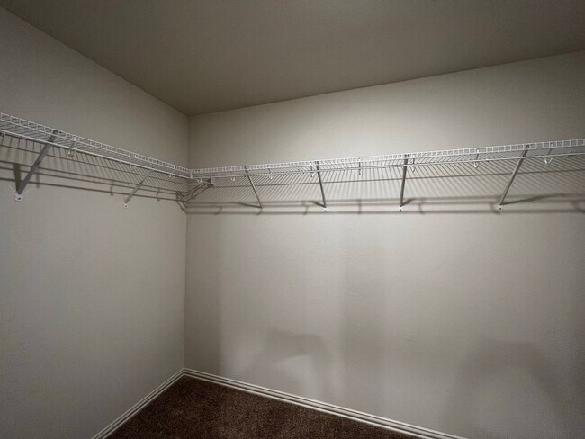 Building Photo - 7326 Anchor Cyn