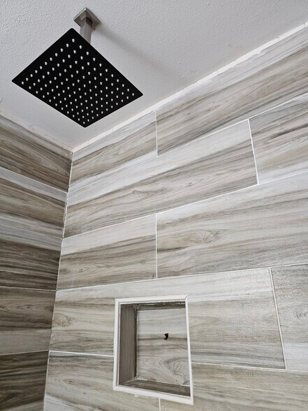 Primary Bath - 1600 Orange Ave