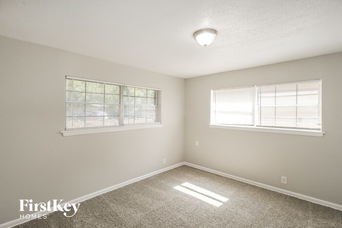 Building Photo - 7608 Oxley Dr