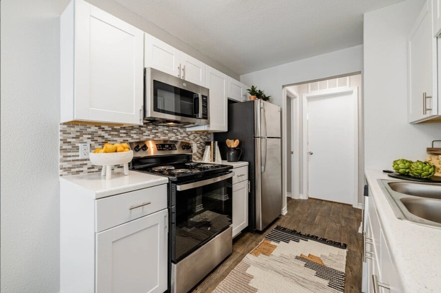 Building Photo - 8527 N Capital of Texas Hwy