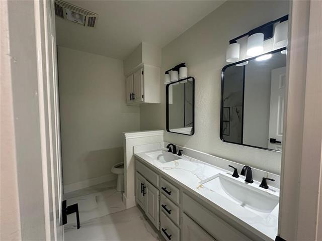 Building Photo - 2109 S Winding Creek Dr