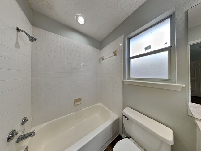 Building Photo - Newly Renovated 3-Bed, 2-Bath Home in Southwest Fort Worth – Modern Upgrades & Spacious Backyard!