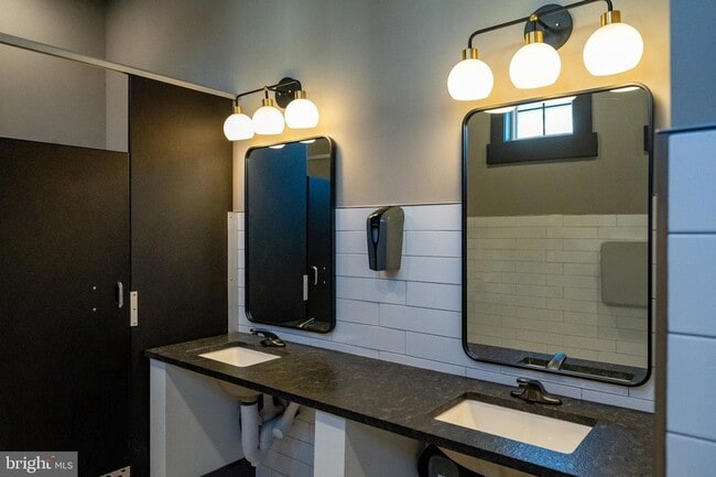 Building Photo - 4301 Rowen Ct