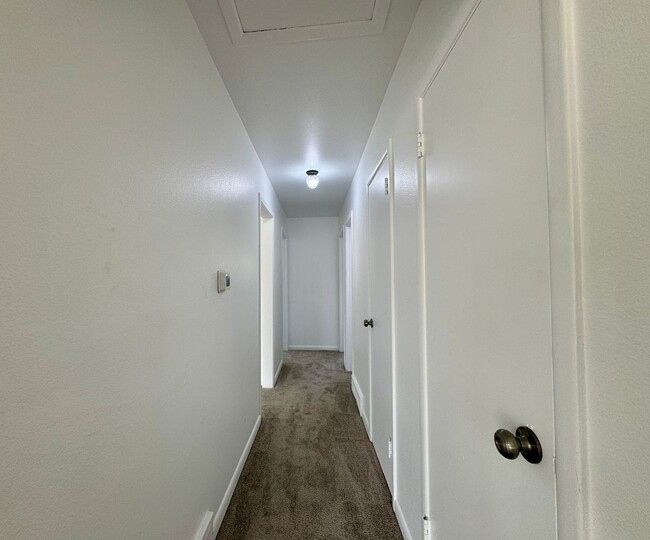 Building Photo - Spacious 4 bedroom home in Westminster! Av...