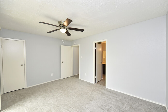 Master Bedroom - 22533 Tree House Ln