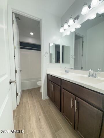 Building Photo - 8609 W Solano Dr