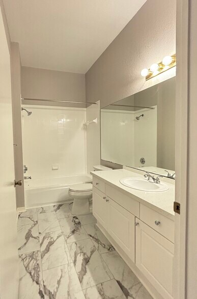 Building Photo - 18107 Peregrines Perch Pl