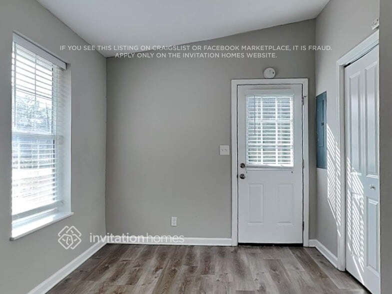 Building Photo - 738 Sheppard Rd