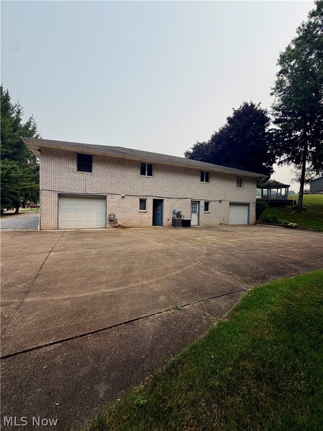 Building Photo - 6218 Island Dr NW