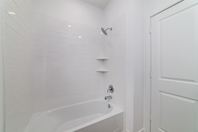 Building Photo - 26914 Tree Mallow Dr