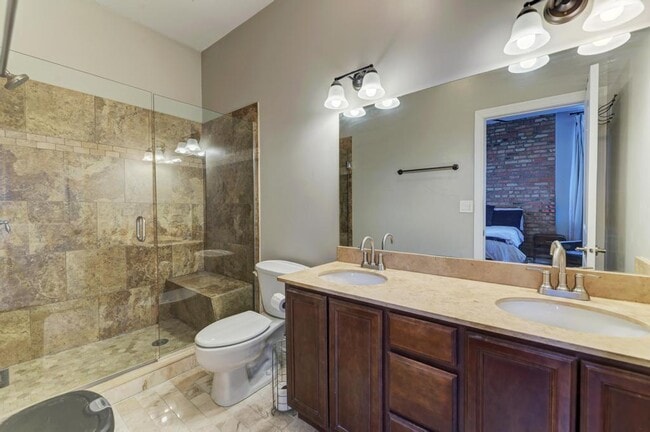 Building Photo - 6501 S Kimbark Ave