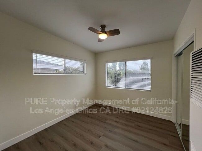 Building Photo - 4212 1/2 W 64th St