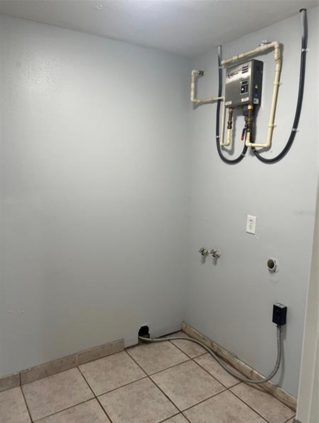 Building Photo - 4843 Billy Direct Ln