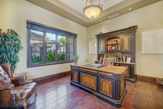 Building Photo - 53299 Via Palacio