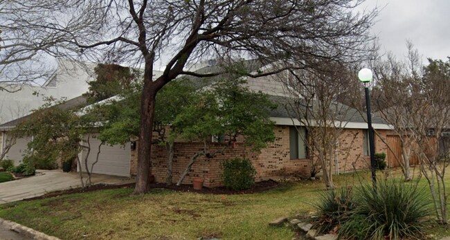 Primary Photo - 3bed/2bath Townhouse with 2 car garage