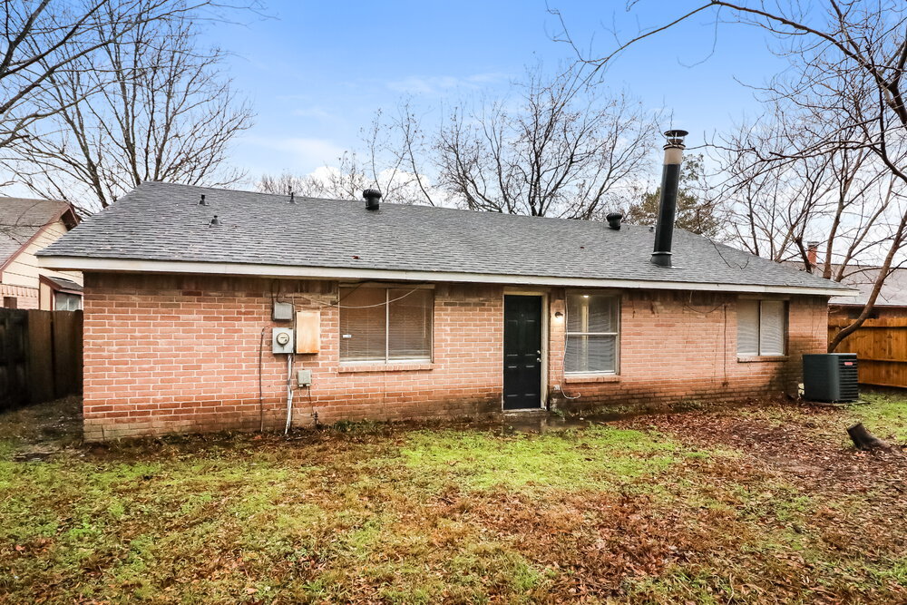 Building Photo - 14871 Shottery Dr