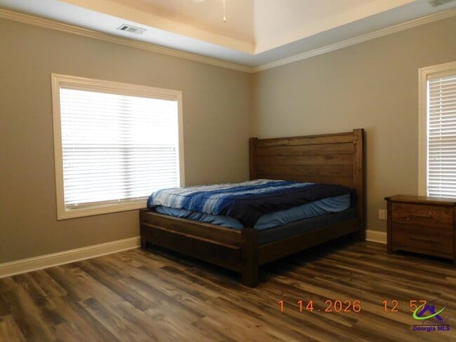 Building Photo - 110 Downshire Way