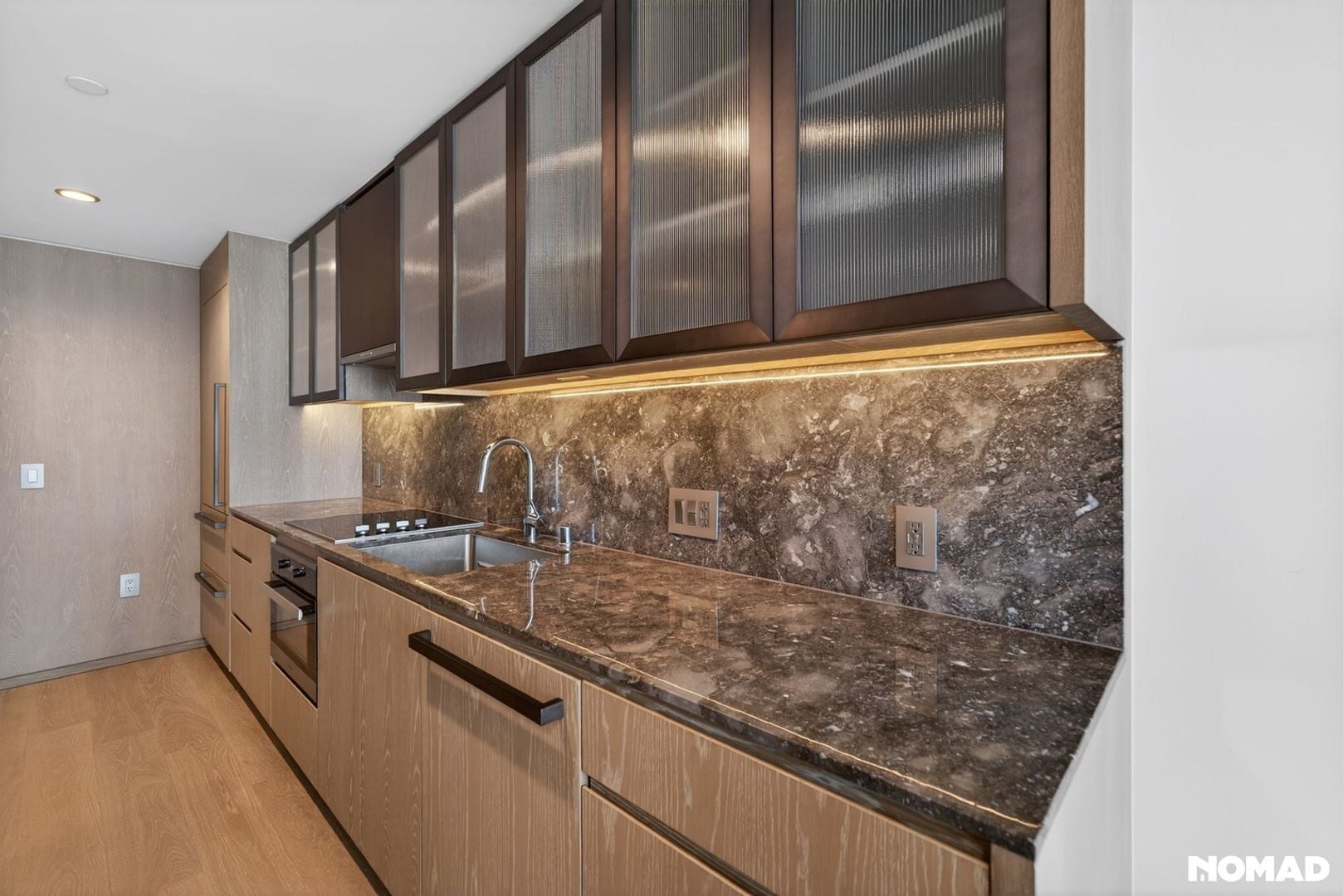 Building Photo - 1000 Auahi St