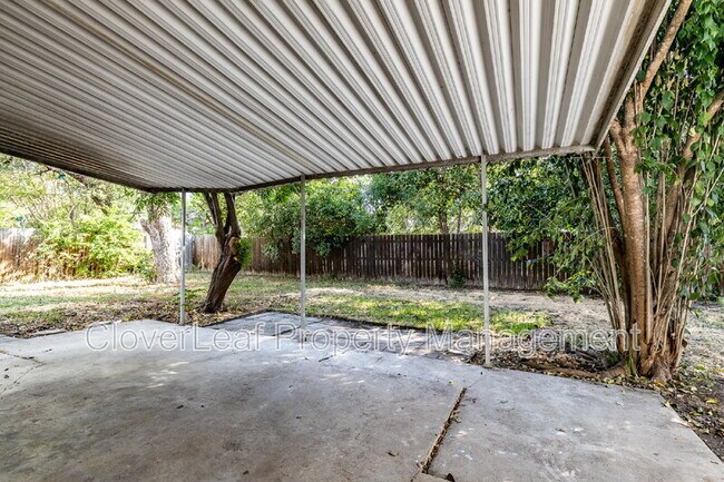 Building Photo - 13006 El Marro St