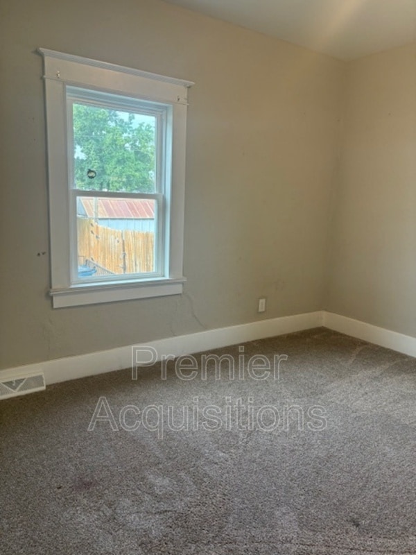 Building Photo - 461 Dulaney Ave