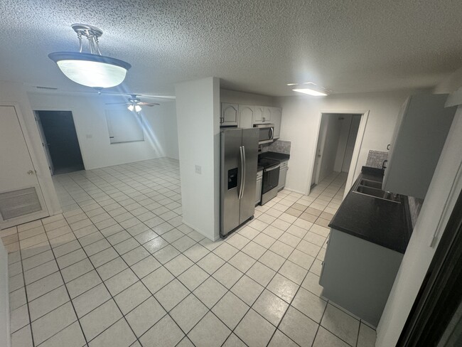 Building Photo - 6604 Pensacola Rd
