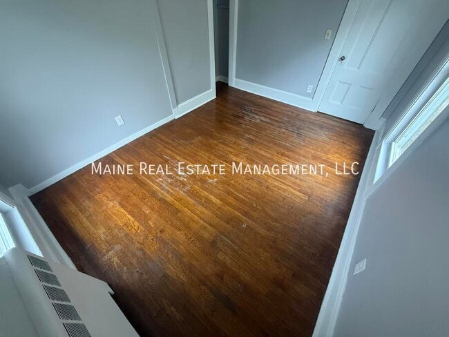 Building Photo - 91 Castine Rd