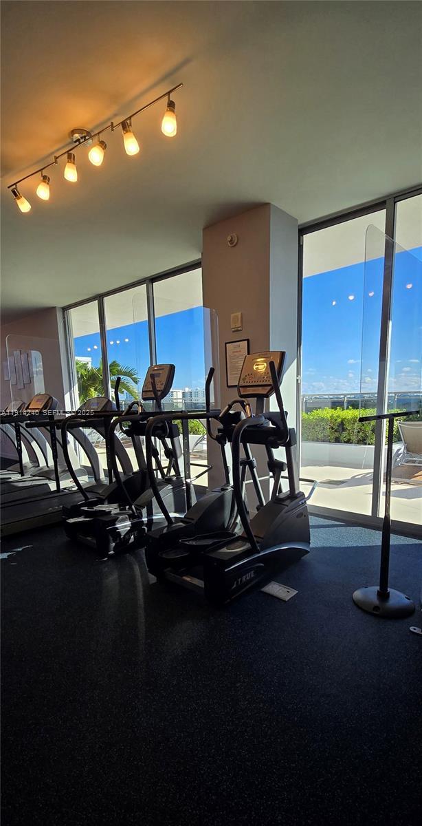 Building Photo - 7901 Hispanola Ave