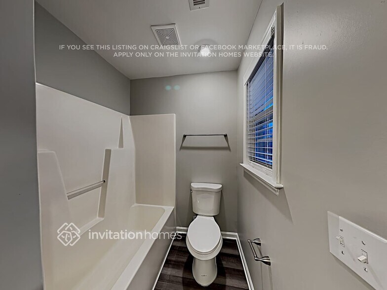 Building Photo - 4428 Moss Spring Dr