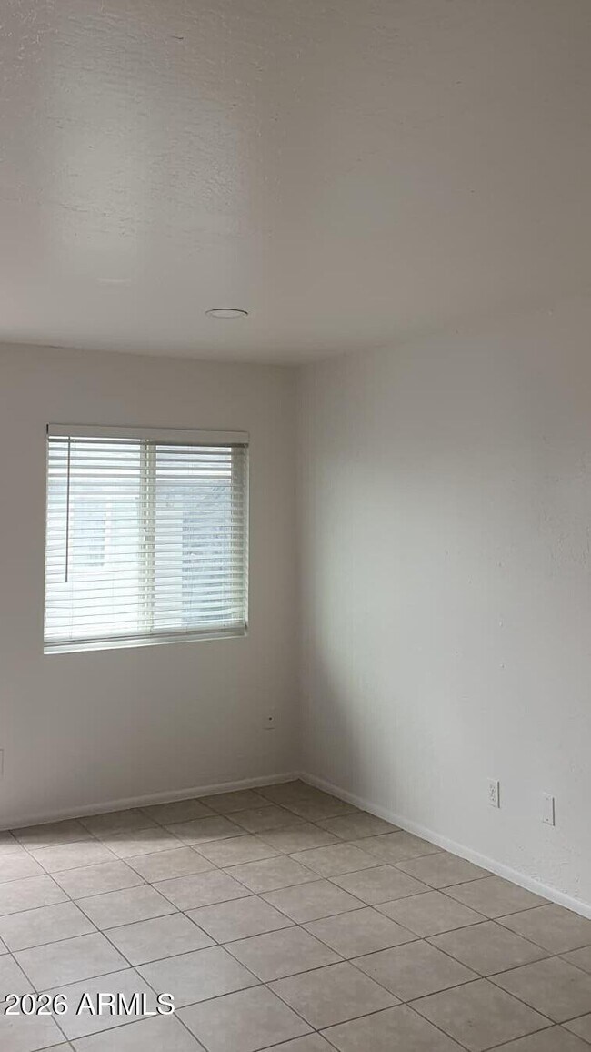 Building Photo - 2240 W Southern Ave