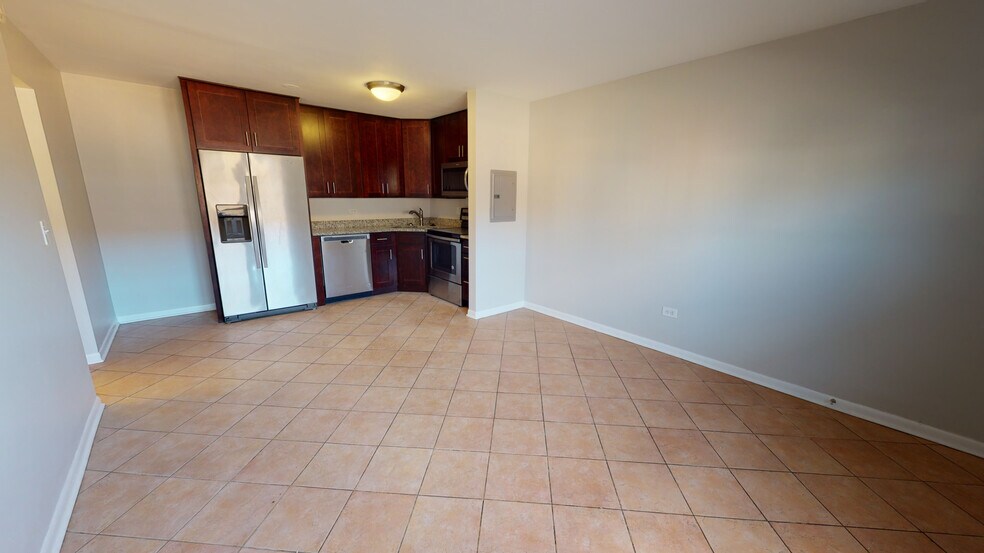 Building Photo - 6341 W Belmont Ave