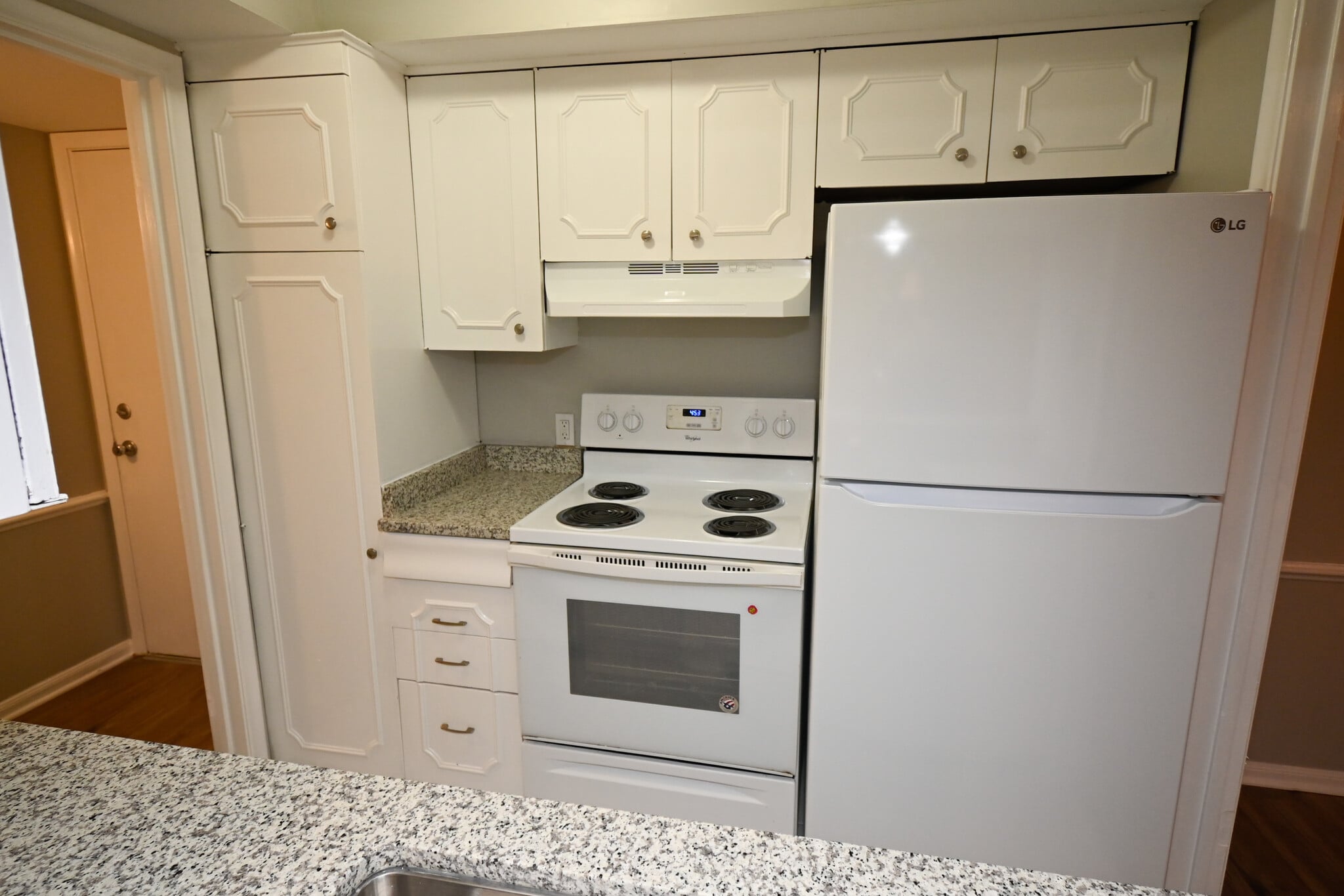 Kitchen Interior - 3730 Fairfield Ave