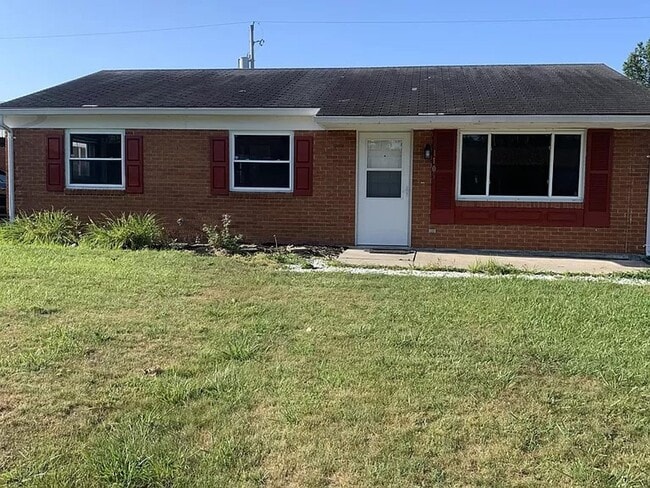 Primary Photo - 3 bed 1 bath Ranch home for Rent