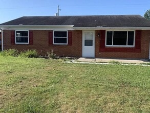 Building Photo - 3 bed 1 bath Ranch home for Rent