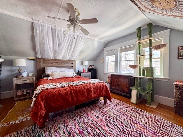 Building Photo - 894 Fellsway