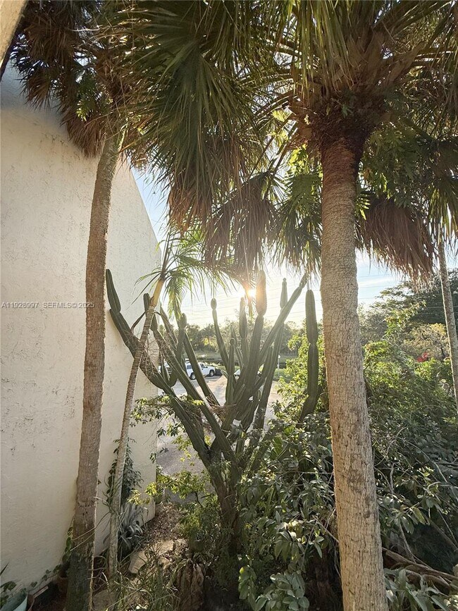 Building Photo - 1751 NW 75th Ave