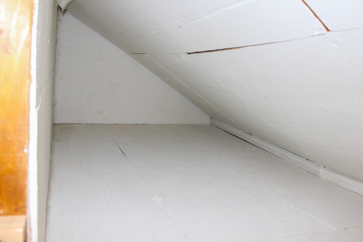 Eaves Storage - 6 Ryan Ave