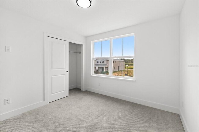 Building Photo - 2527 Long Pne Ave