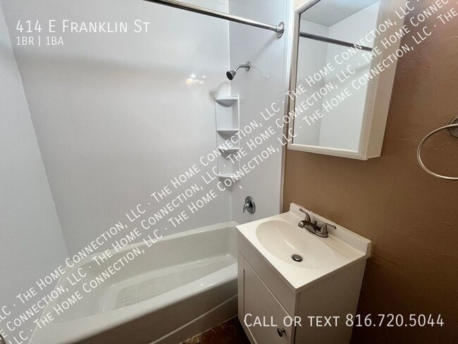 Building Photo - 414 E Franklin St