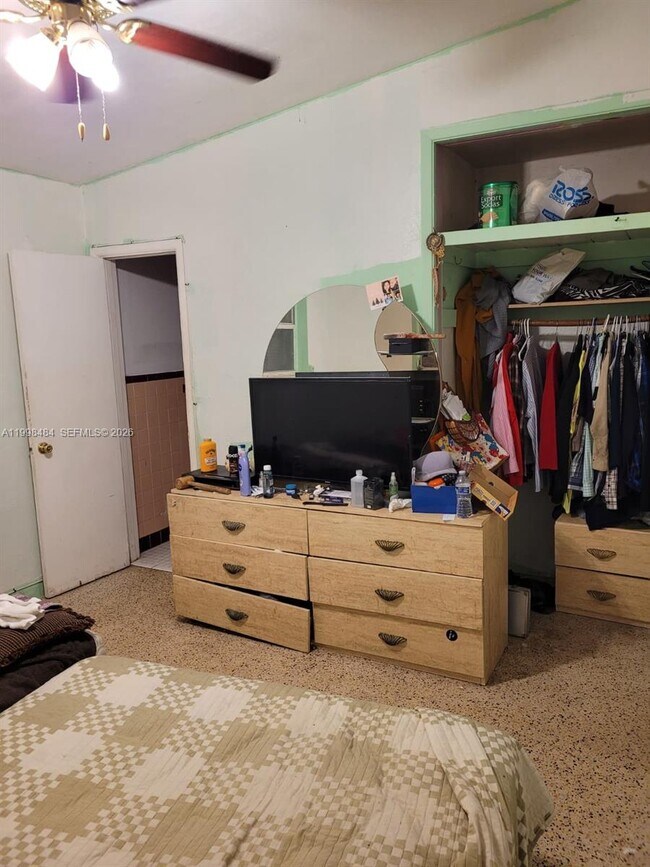 Building Photo - 26925 SW 145th Ave